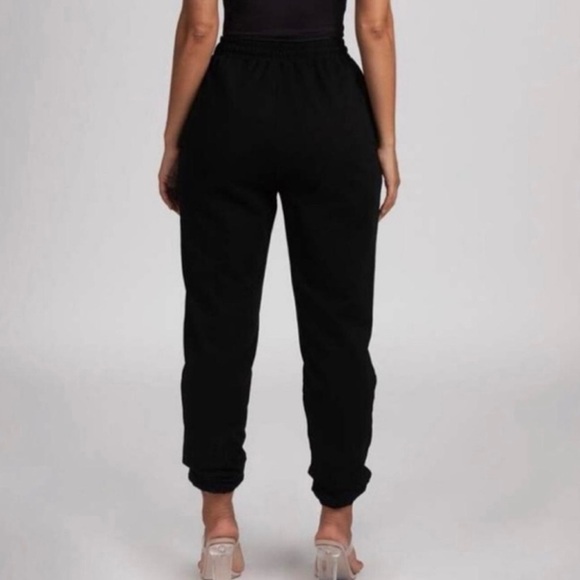6/$28❗️Black Jogger Pants - Picture 5 of 10